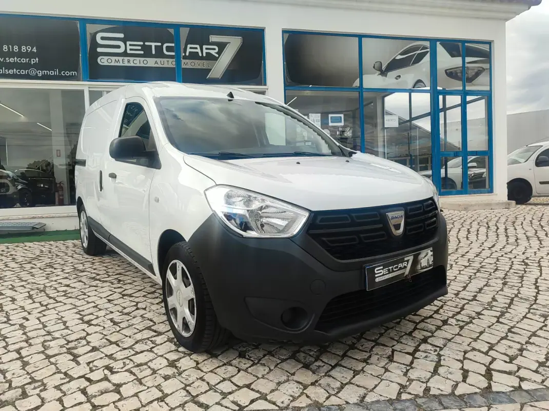 Dacia Dokker 2020 - 10900 EUR, 61000 km - AUTO.MOTO.pt - 61000km - foto 2 de 20