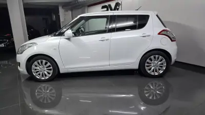 Suzuki Swift 2010 - 8990 EUR, 102000 km - AUTO.MOTO.pt - 102000km - foto 2 de 28