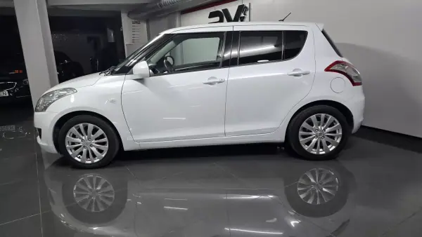 Suzuki Swift 2010 - 8990 EUR, 102000 km - AUTO.MOTO.pt - 102000km - foto 2 de 28