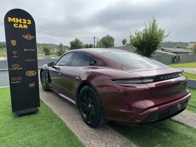 Porsche Taycan 2020 - 49900 EUR, 100000 km - AUTO.MOTO.pt - 100000km - foto 11 de 61