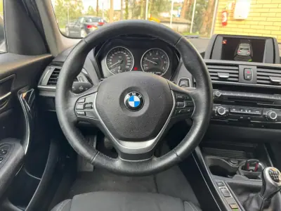 BMW 116 2016 - 15750 EUR, 180000 km - AUTO.MOTO.pt - 180000km - foto 8 de 14