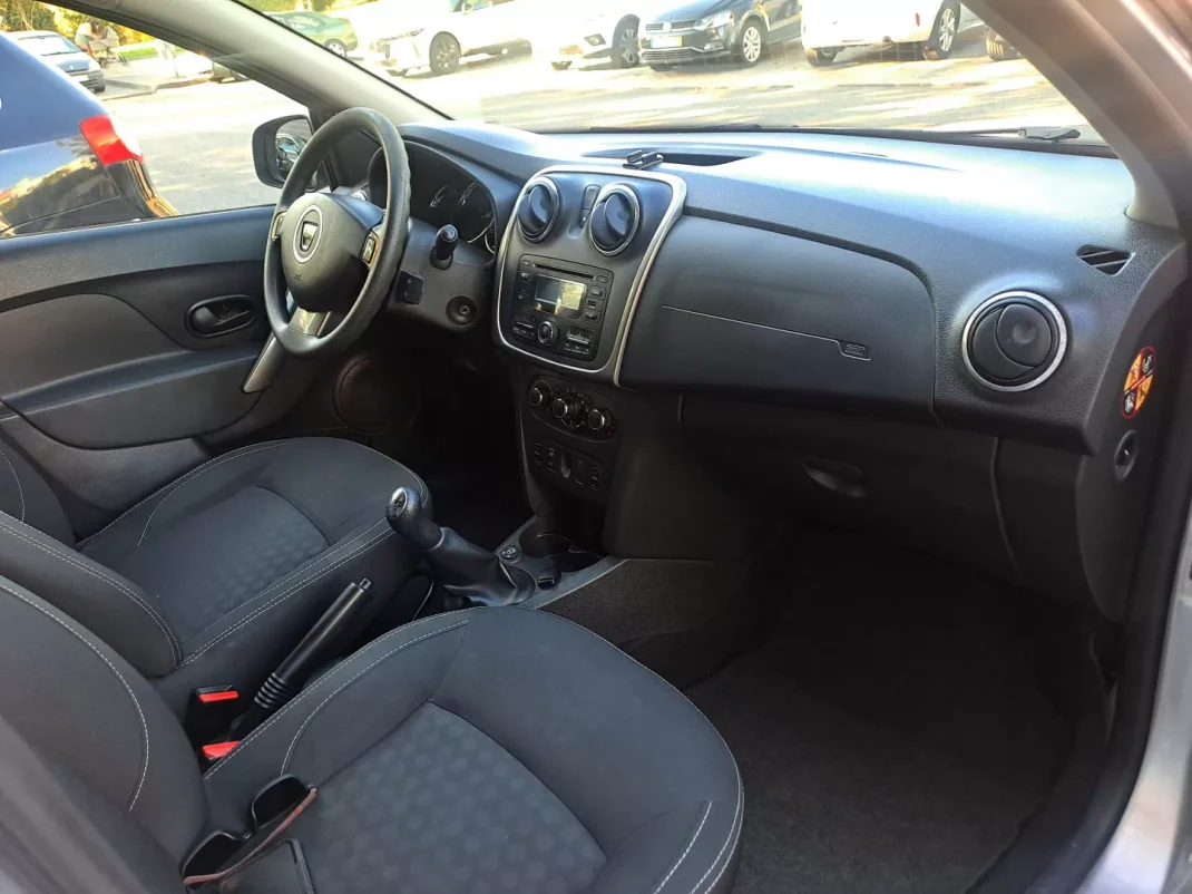 Dacia Logan MCV 2016 - 8500 EUR, 120000 km - AUTO.MOTO.pt - 120000km - foto 22 de 23