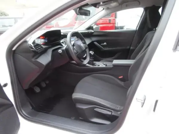 Peugeot 308 2022 - 22000 EUR, 118452 km - AUTO.MOTO.pt - 118452km - foto 13 de 31