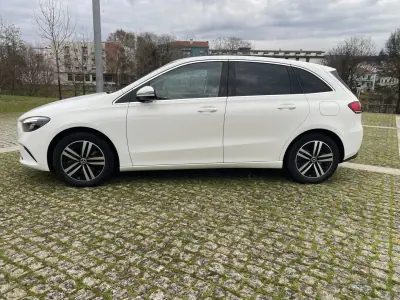 Mercedes-Benz B 250 2022 - 29500 EUR, 116000 km - AUTO.MOTO.pt - 116000km - foto 2 de 13