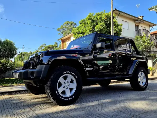 Jeep Wrangler Unlimited 2010 - 39000 EUR, 169000 km - AUTO.MOTO.pt - 169000km - foto 6 de 26