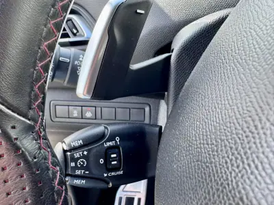 Peugeot 308 2020 - 14790 EUR, 30000 km - AUTO.MOTO.pt - 30000km - foto 21 de 29