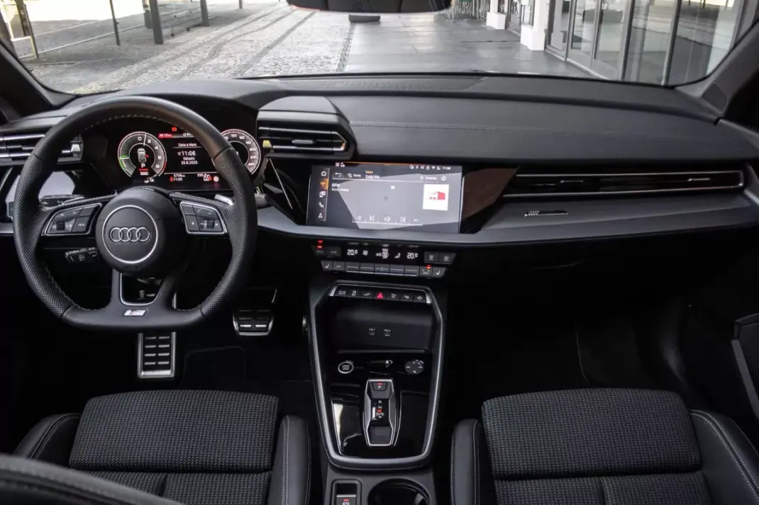 Audi A3 Sportback 2026 - 37890 EUR, 5756 km - 5756km - foto 35 de 45