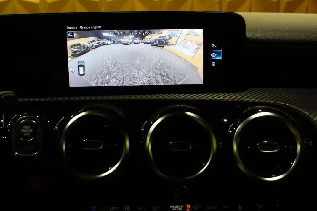 Mercedes-Benz CLA 250 2022 - 28900 EUR, 99000 km - AUTO.MOTO.pt - 99000km - foto 26 de 32