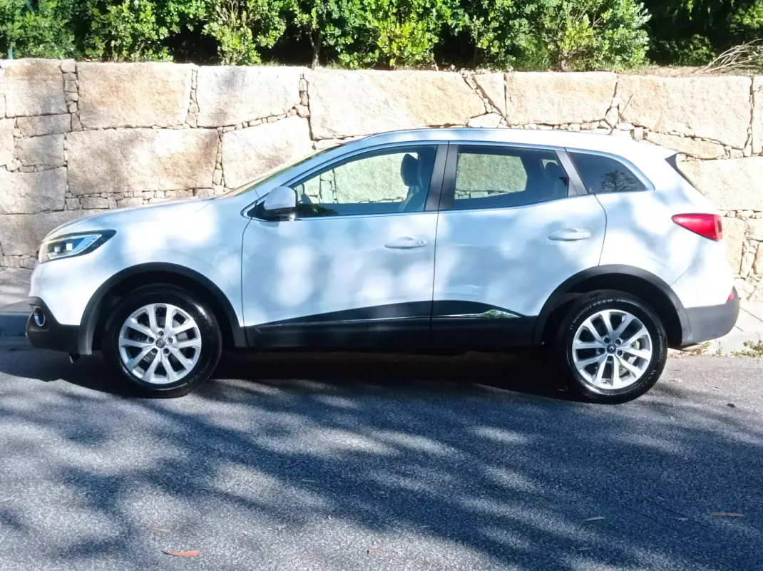 Renault Kadjar 2018 - 14390 EUR, 105500 km - AUTO.MOTO.pt - 105500km - foto 3 de 13