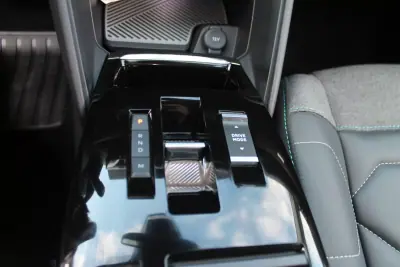 Citroën C4 2021 - 19990 EUR, 62000 km - AUTO.MOTO.pt - 62000km - foto 11 de 23