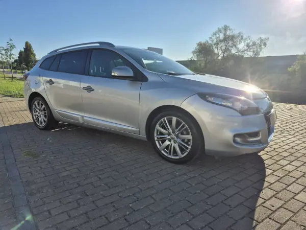 Renault Mégane Sport Tourer 2013 - 7990 EUR, 194177 km - AUTO.MOTO.pt - 194177km - foto 3 de 26