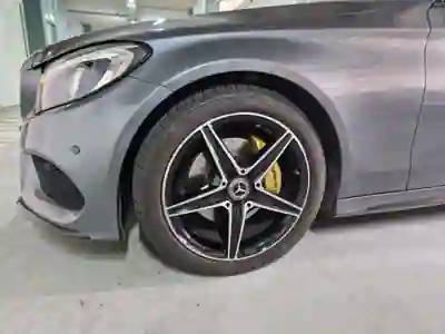 Mercedes-Benz C 220 2017 - 29900 EUR, 99500 km - 99500km - foto 2 de 13
