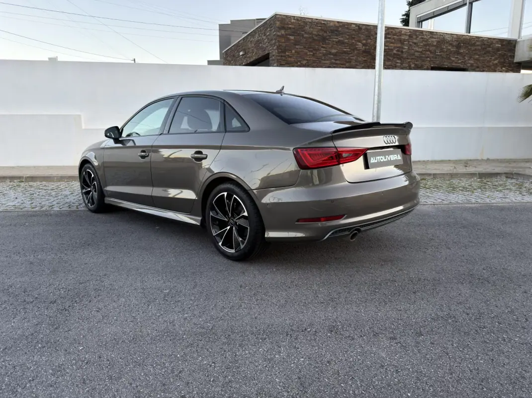 Audi A3 Limousine 2016 - 17000 EUR, 187641 km - AUTO.MOTO.pt - 187641km - foto 3 de 19