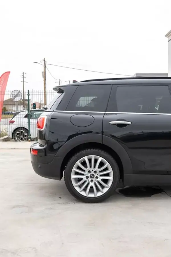 MINI Clubman 2016 - 15490 EUR, 129000 km - AUTO.MOTO.pt - 129000km - foto 16 de 28