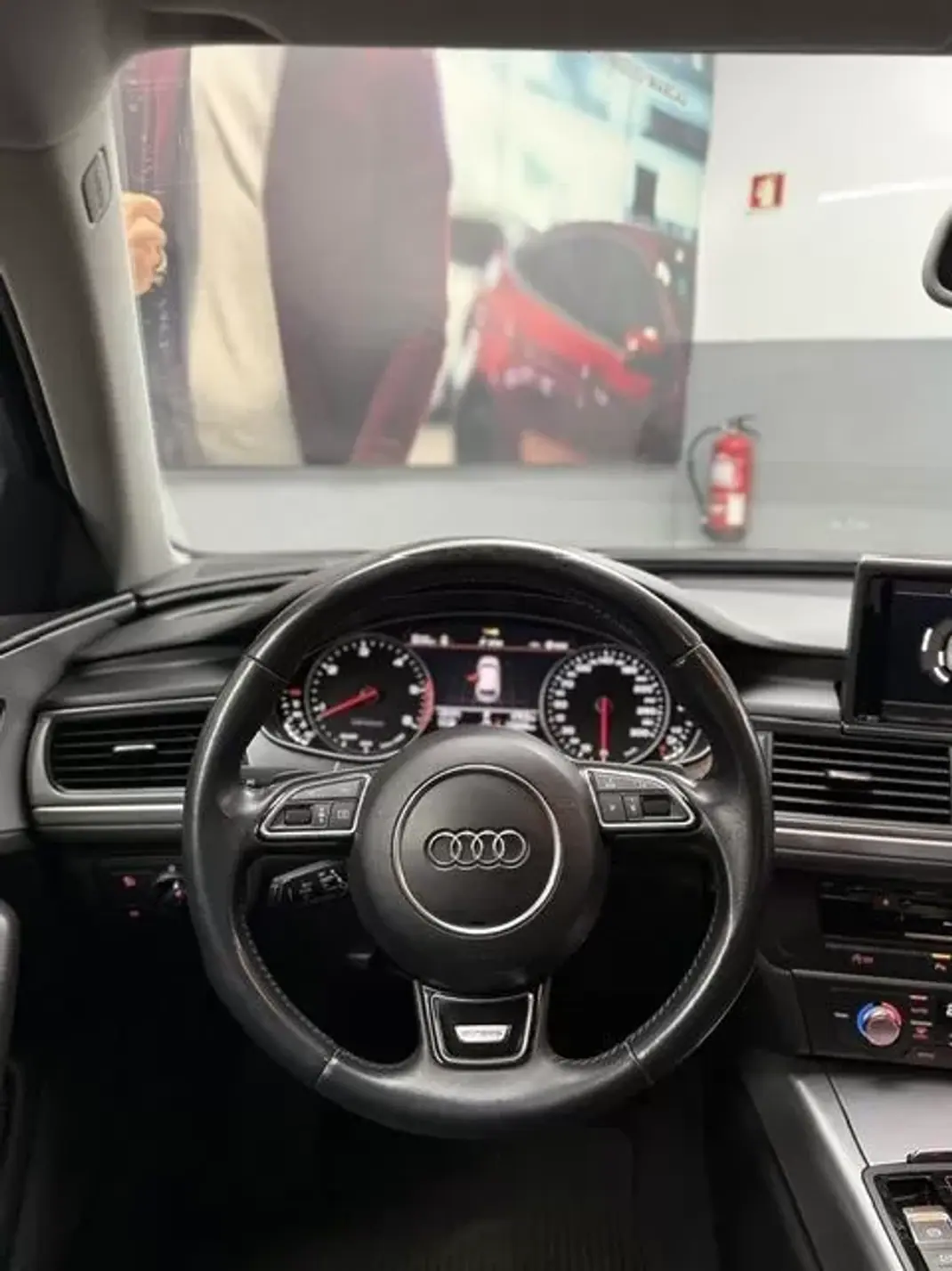 Audi A6 Allroad 2015 - 21500 EUR, 179000 km - 179000km - foto 8 de 12