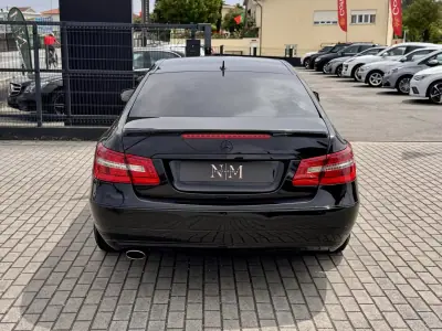 Mercedes-Benz E 220 2011 - 14500 EUR, 268000 km - AUTO.MOTO.pt - 268000km - foto 4 de 18