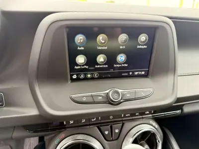 Chevrolet Camaro 2019 - 35990 EUR, 72000 km - AUTO.MOTO.pt - 72000km - foto 14 de 19
