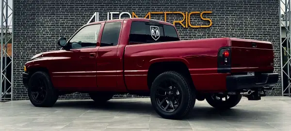 Dodge RAM 1998 - 24900 EUR, 110000 km - AUTO.MOTO.pt - 110000km - foto 6 de 17