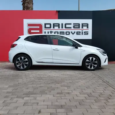 Renault Clio 2021 - 13900 EUR, 92481 km - 92481km - foto 6 de 21