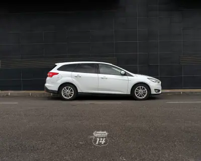 Ford Focus SW 2018 - 11990 EUR, 127080 km - AUTO.MOTO.pt - 127080km - foto 4 de 48