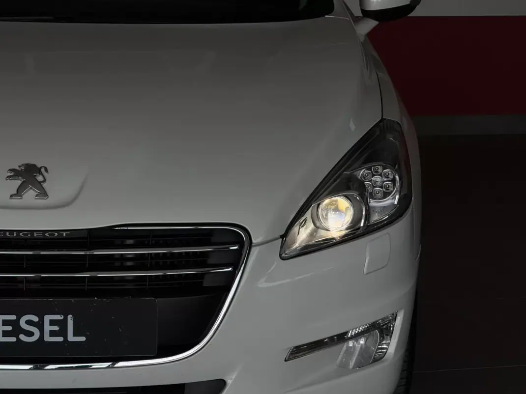 Peugeot 508 SW 2011 - 6990 EUR, 312595 km - AUTO.MOTO.pt - 312595km - foto 4 de 20
