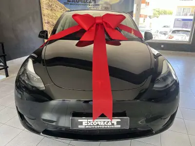 Tesla Model Y 2023 - 34600 EUR, 64322 km - 64322km - foto 5 de 26