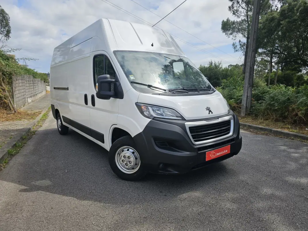 Peugeot BOXER 2.0 BlueHDi 435 L4H2 Premium 2020 - 20350 EUR, 126369 km - AUTO.MOTO.pt - 126369km - foto 1 de 40