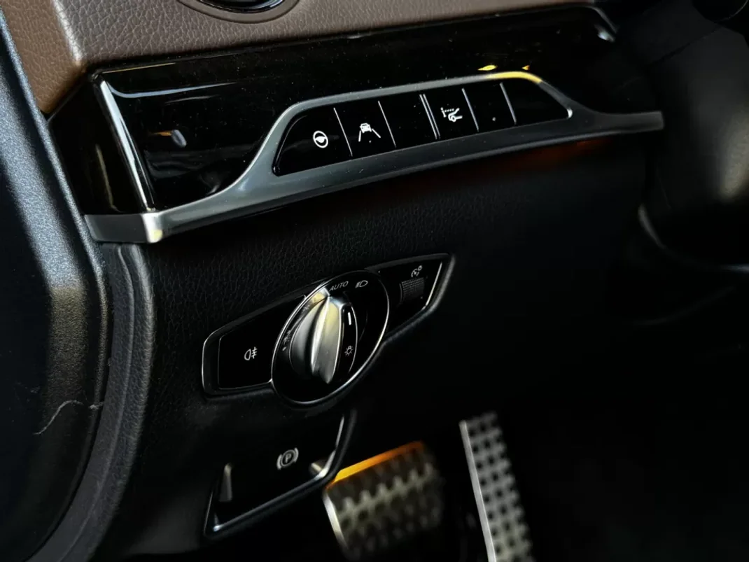 Mercedes-Benz S 400 2018 - 49990 EUR, 227000 km - AUTO.MOTO.pt - 227000km - foto 37 de 47