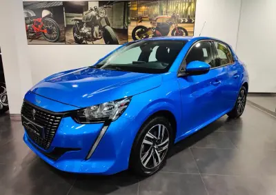 Peugeot 208 2019 - 13250 EUR, 90000 km - AUTO.MOTO.pt - 90000km - foto 9 de 60