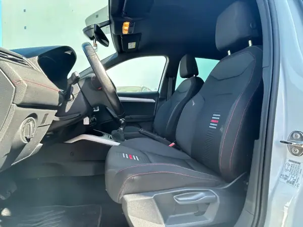 SEAT Arona 2020 - 14000 EUR, 152238 km - AUTO.MOTO.pt - 152238km - foto 18 de 22