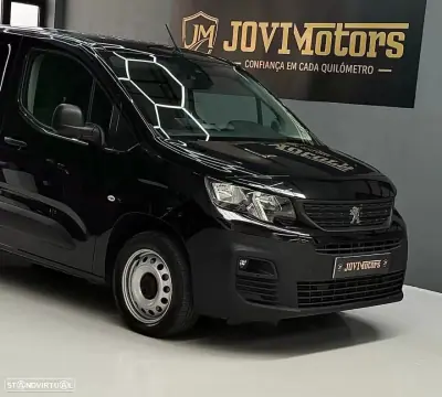 Peugeot PARTNER GIRAFON 2022 - 15999 EUR, 100086 km - AUTO.MOTO.pt - 100086km - foto 20 de 26
