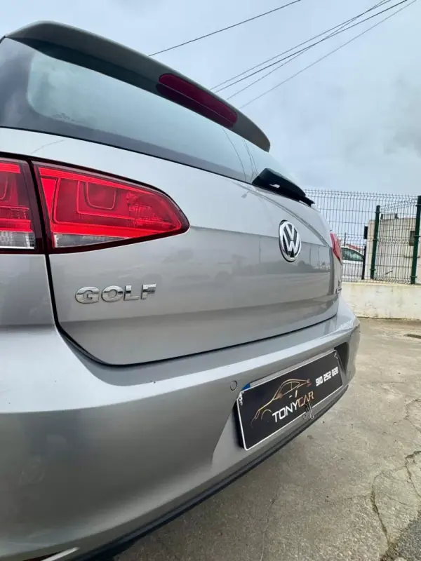 Volkswagen Golf 2016 - 18900 EUR, 98000 km - AUTO.MOTO.pt - 98000km - foto 27 de 27