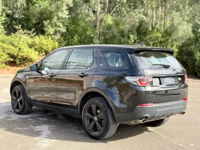 Land Rover Discovery Sport 2015 - 15900 EUR, 166000 km - AUTO.MOTO.pt - 166000km - foto 26 de 26