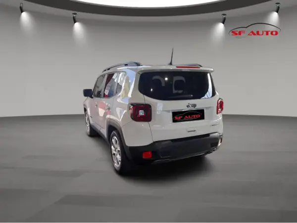 Jeep Renegade 2020 - 17990 EUR, 81429 km - AUTO.MOTO.pt - 81429km - foto 7 de 16