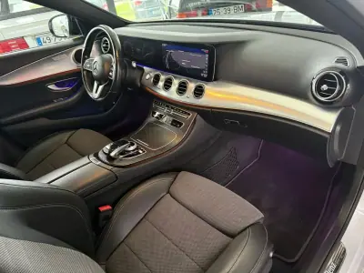 Mercedes-Benz E 220 2020 - 37900 EUR, 84701 km - AUTO.MOTO.pt - 84701km - foto 5 de 29