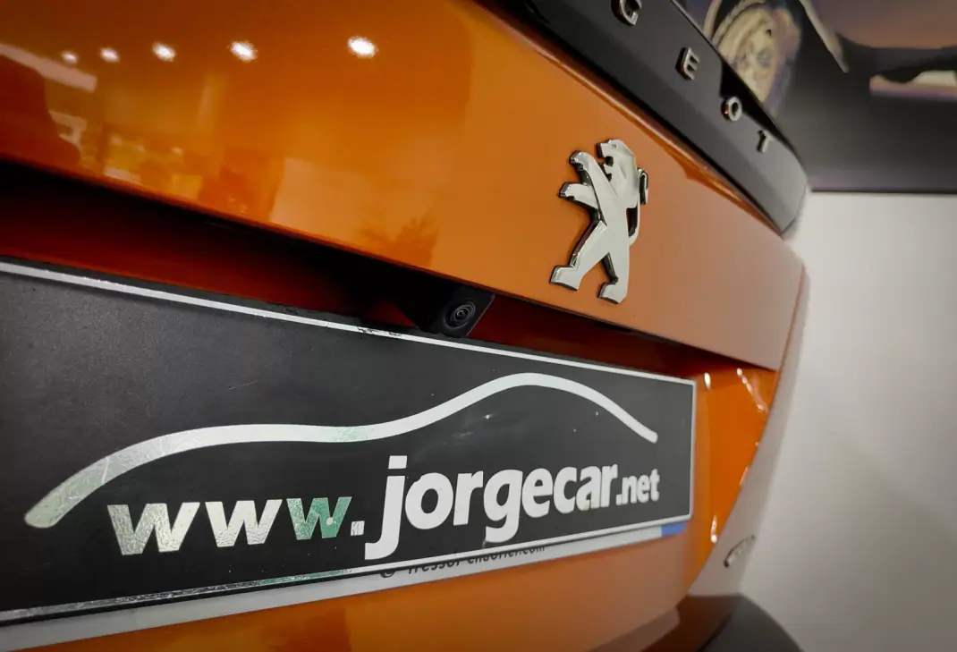 Peugeot 2008 2020 - 15990 EUR, 67000 km - AUTO.MOTO.pt - 67000km - foto 19 de 61