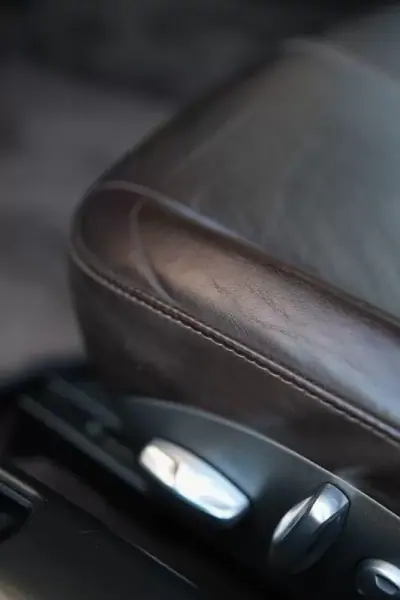 Porsche Cayman 2007 - 43000 EUR, 145000 km - AUTO.MOTO.pt - 145000km - foto 26 de 43