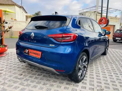 Renault Clio 2023 - 18500 EUR, 70053 km - 70053km - foto 7 de 12