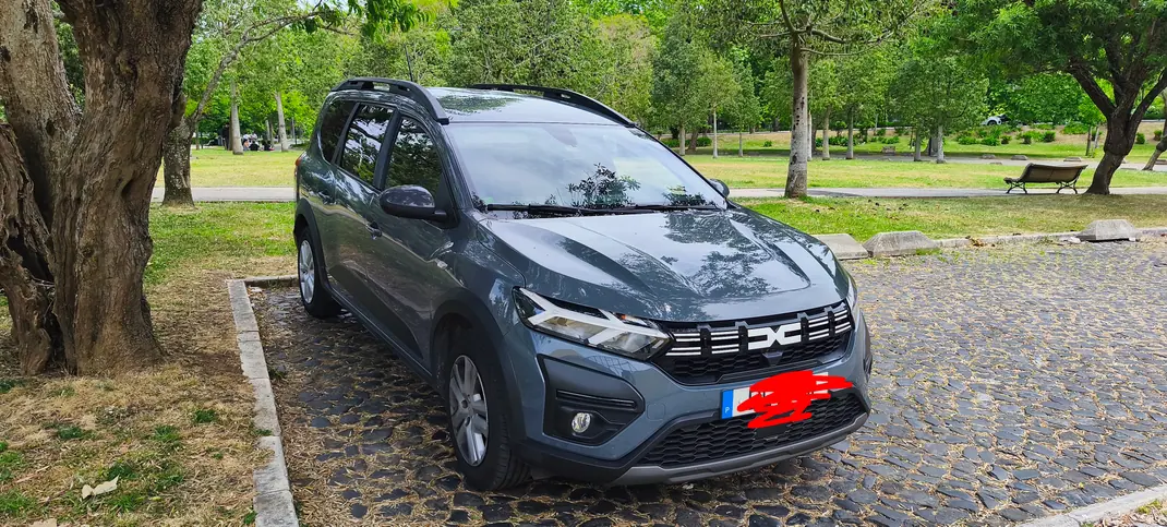 Dacia Jogger 2024 - 16000 EUR, 113000 km - AUTO.MOTO.pt - 113000km - foto 1 de 5