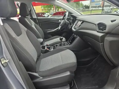 Opel Grandland X 2020 - 18800 EUR, 53900 km - AUTO.MOTO.pt - 53900km - foto 13 de 41