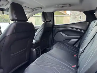 Ford Mustang Mach-E 2021 - 28990 EUR, 118000 km - AUTO.MOTO.pt - 118000km - foto 18 de 42