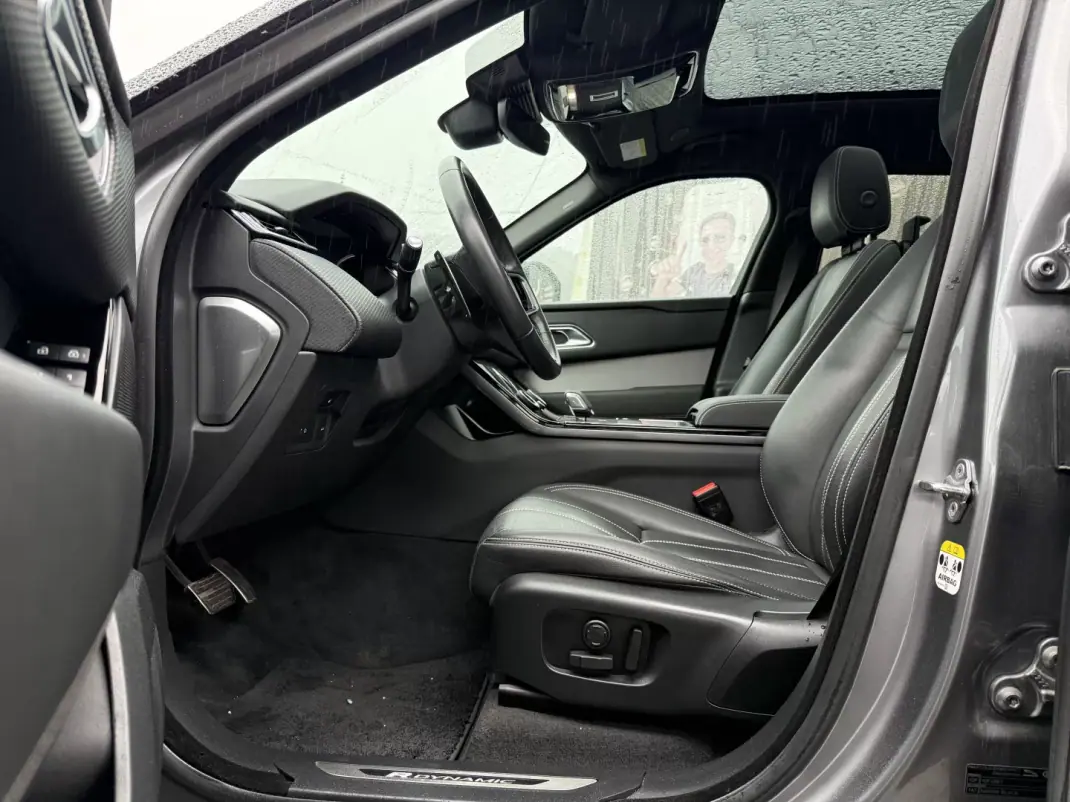 Land Rover Range Rover Velar 2023 - 65000 EUR, 59580 km - AUTO.MOTO.pt - 59580km - foto 11 de 20