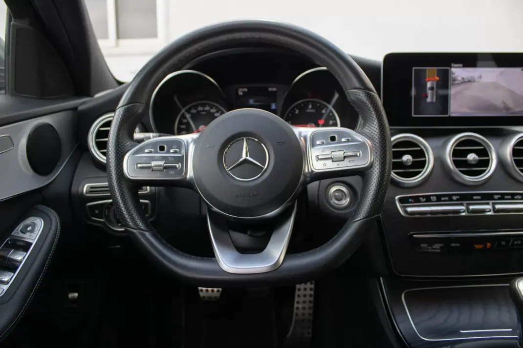 Mercedes-Benz C 200 2019 - 21990 EUR, 150000 km - AUTO.MOTO.pt - 150000km - foto 22 de 44