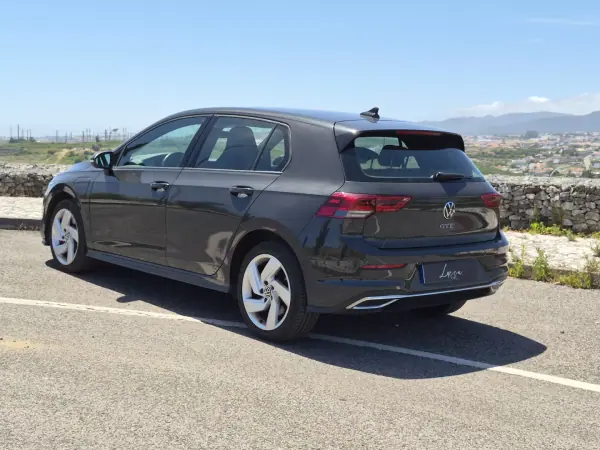 Volkswagen Golf 2020 - 23890 EUR, 47169 km - AUTO.MOTO.pt - 47169km - foto 6 de 36