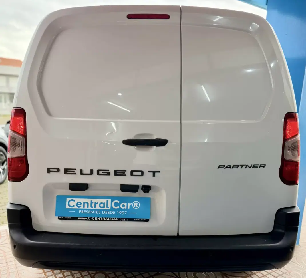 Peugeot 2024 - 18950 EUR, 82000 km - AUTO.MOTO.pt - 82000km - foto 9 de 24