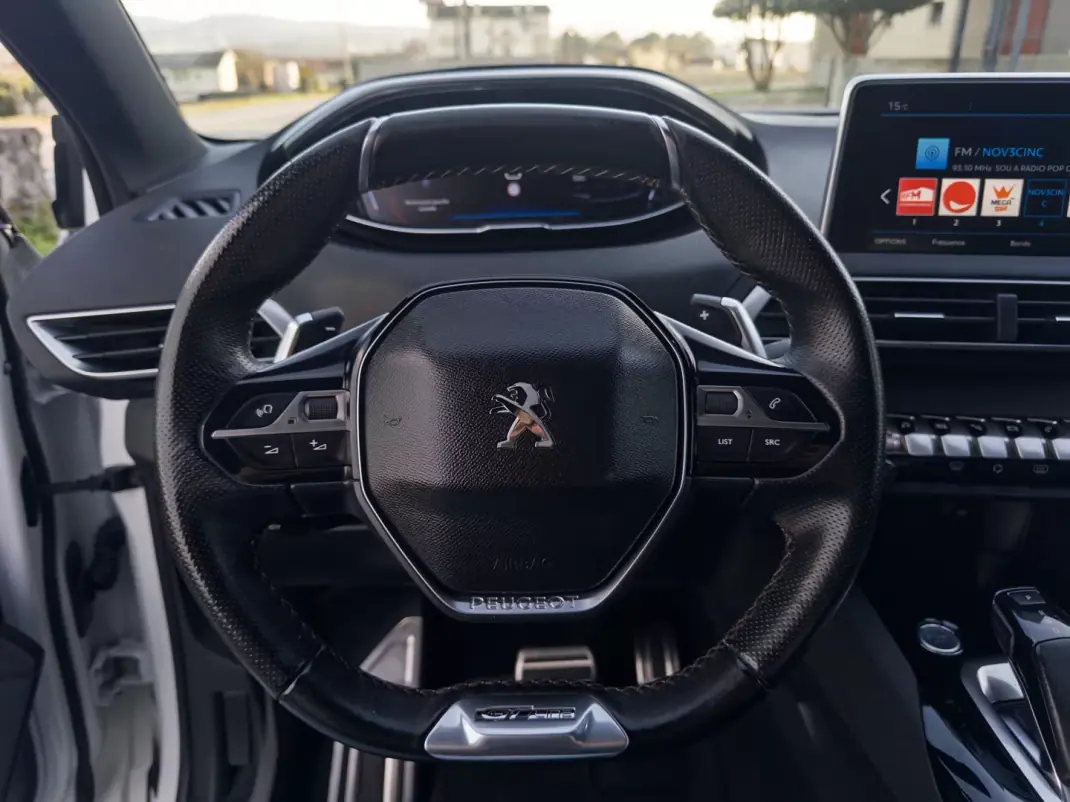 Peugeot 3008 2017 - 18990 EUR, 164000 km - AUTO.MOTO.pt - 164000km - foto 17 de 41