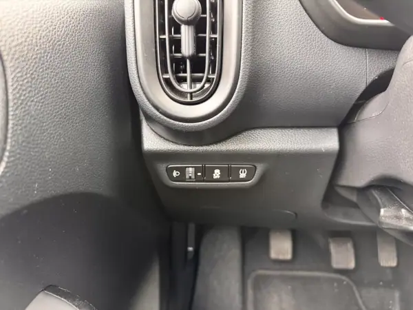 Kia Picanto 2025 - 15490 EUR, 17377 km - AUTO.MOTO.pt - 17377km - foto 17 de 26