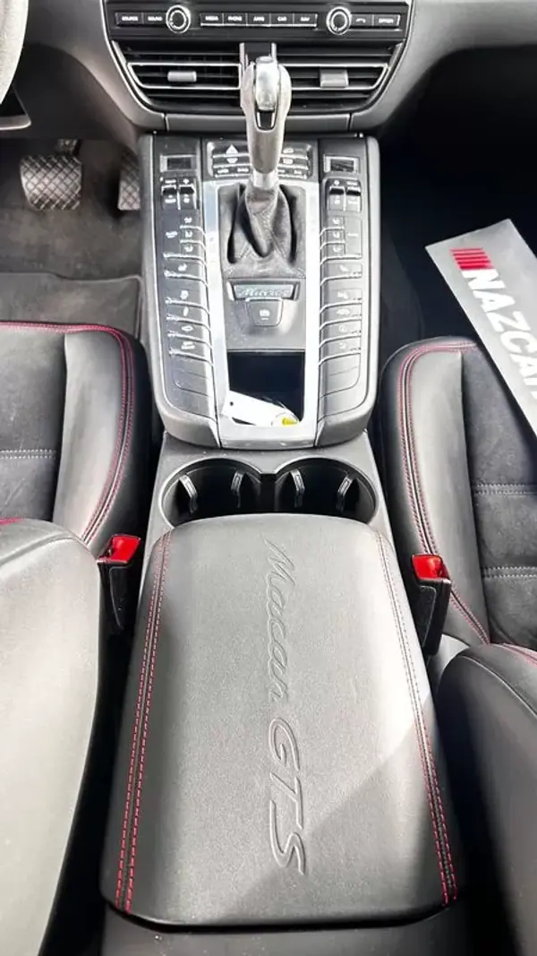 Porsche Macan 2021 - 89500 EUR, 94000 km - AUTO.MOTO.pt - 94000km - foto 20 de 21