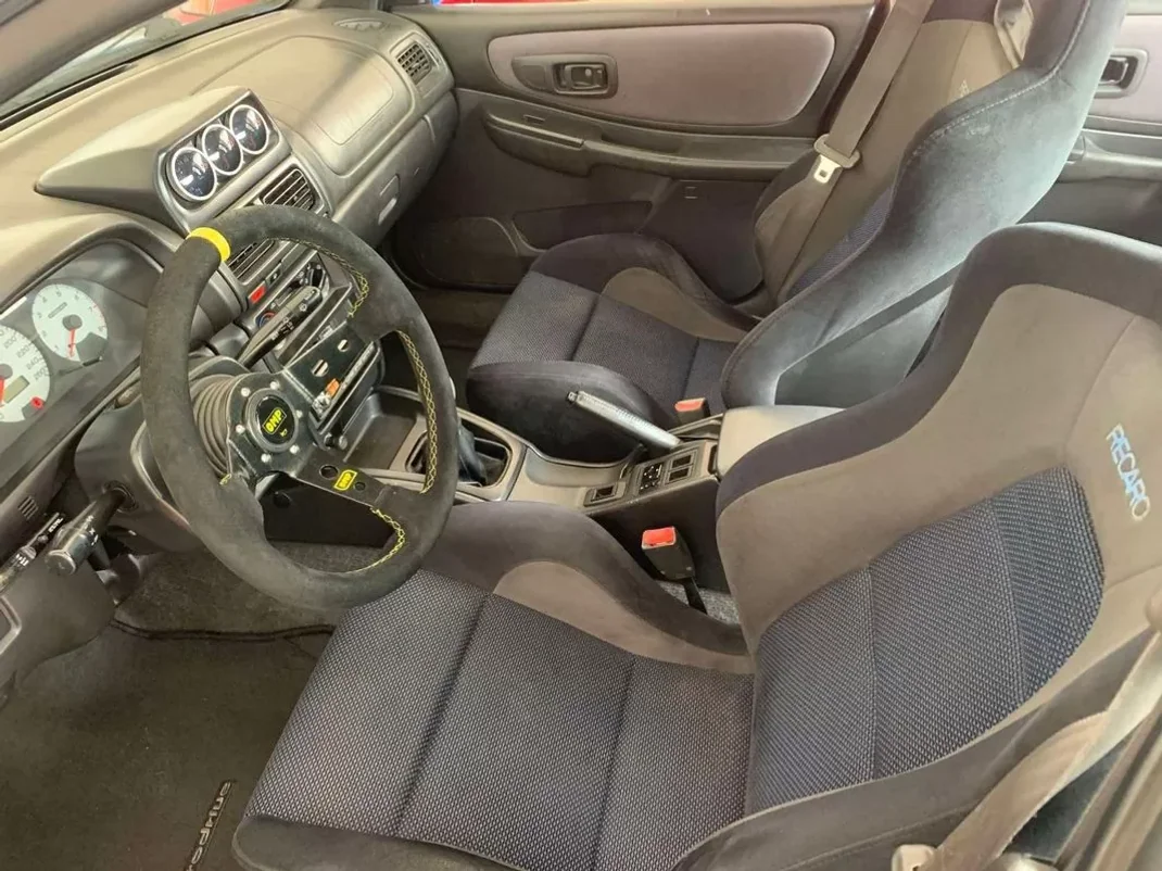 Subaru Impreza 1998 - 29000 EUR, 168000 km - AUTO.MOTO.pt - 168000km - foto 11 de 20