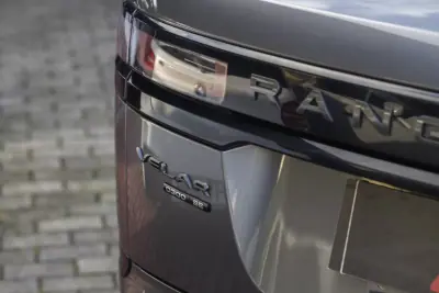 Land Rover Range Rover Velar 2017 - 39900 EUR, 175180 km - AUTO.MOTO.pt - 175180km - foto 34 de 36